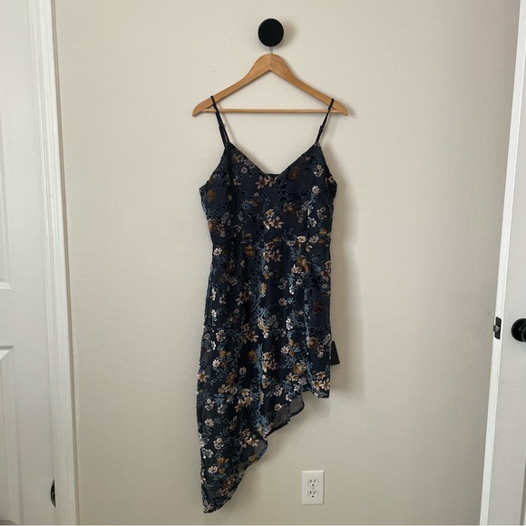 Lulu's | Floral Velvet Asymmetrical Dress - Picture 7 of 8